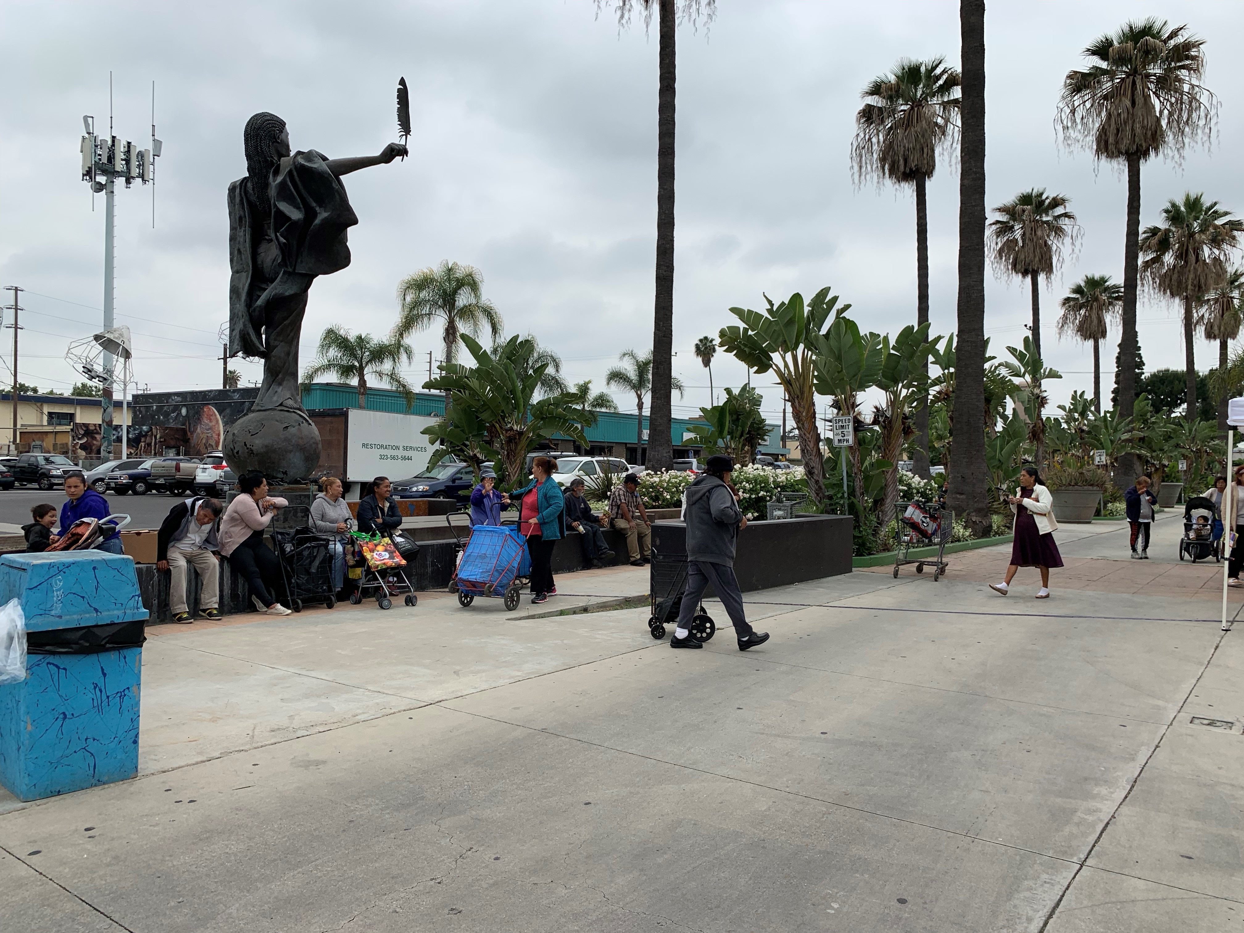 WLCAC-Family Source Center in Watts